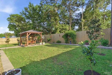 Must See this Gorgeous and spacious 4 bedroom 3 bathroom - photo 40
