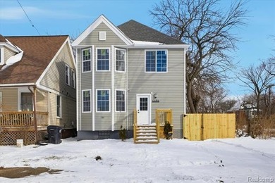 (private lake, pond, creek) Home For Sale in Detroit Michigan