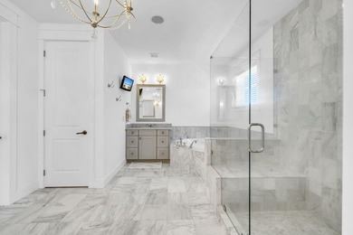 Welcome to 48 Ruth Street, a beautifully appointed coastal - photo 7