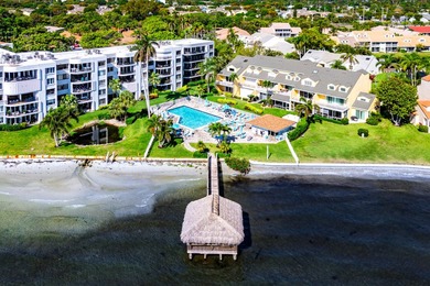 (private lake, pond, coastal) Townhome/Townhouse For Sale in Hypoluxo Florida