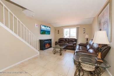 This lovely home in Sharrotts Estates, Woodrow, Staten Island is - photo 9