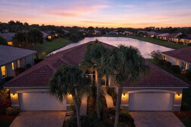 NEW ROOF! Lakefront 3-bedroom, 2-bath villa in 55+ gated - photo 2