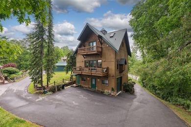 Move-in ready and thoughtfully designed for low-maintenance - photo 8