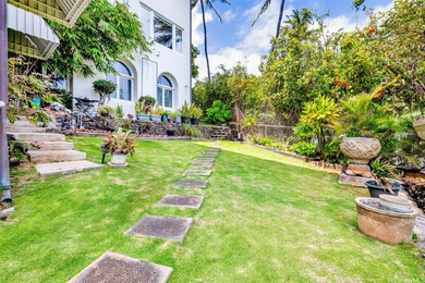 BREATHTAKING OCEAN VIEWS take center stage from the moment you - photo 4