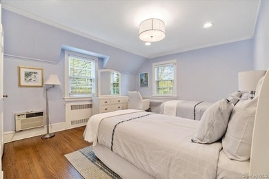 Welcome to this lovely side hall colonial boasting 4 bedrooms, 3 - photo 19