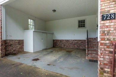 Large 4 bedroom home on a corner lot in Alice dr school - photo 6