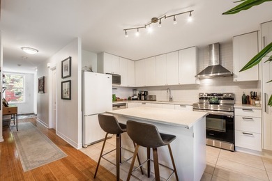 Magnifique condo de 2 chambres offrant un parfait melange de - photo 15