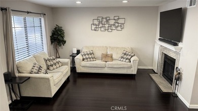 Hansen Lake Townhome/Townhouse For Sale in Lakeview Terrace California