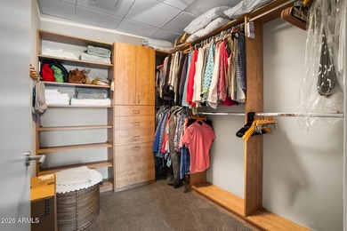 Welcome home to this amazingly beautiful end, ground-floor unit - photo 9