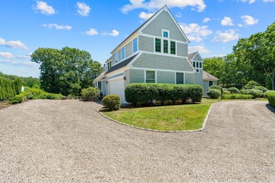Enjoy the invitIng relaxed atmosphere that New Seabury has to - photo 7