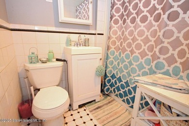 This is the one! 3 units located on 1 tax lot. 219 fisher is - photo 10