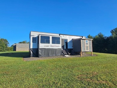 Lake Acreage Sale Pending in Austinville, Virginia