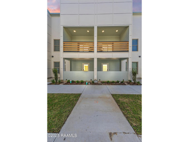 (private lake, pond, coastal) Townhome/Townhouse For Sale in Youngsville Louisiana