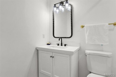 Discover your dream home in this beautifully updated 2-bedroom - photo 12