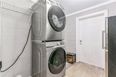 409 Buckingham Place is a wonderful move-in ready opportunity - photo 13