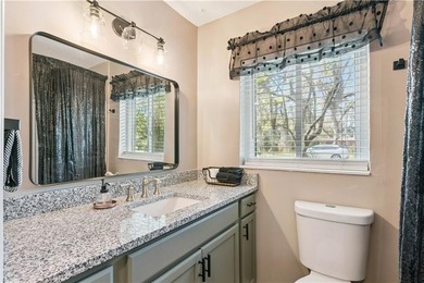 409 Buckingham Place is a wonderful move-in ready opportunity - photo 14
