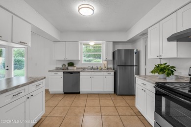 Welcome home to this beautifully updated 3-bedroom, 2-bath - photo 16
