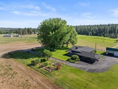 Welcome to Crescent Bend Farm!-A meticulously cared for - photo 19