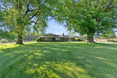 Welcome to Crescent Bend Farm!-A meticulously cared for - photo 20