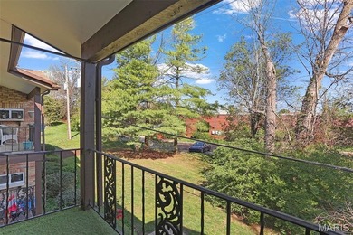 Discover your dream home in this beautifully updated 2-bedroom - photo 22