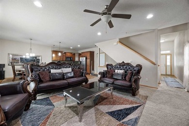 Move In Ready 4-bedroom, 3.5-bath zero-lot home in Cedar Springs - photo 7
