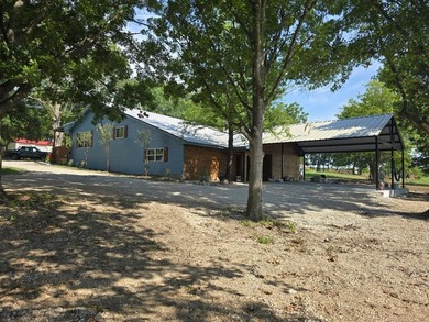 Cedar Creek Lake Home For Sale in Kemp Texas