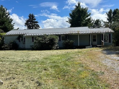 Lake Home For Sale in Rural Retreat, Virginia