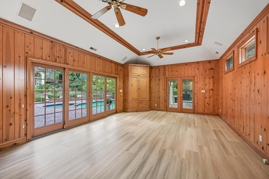 Luxury estate with elegant design. Exquisite One of a kind gated - photo 50