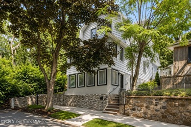 Fully gut-renovated from top to bottom within the last two years - photo 2