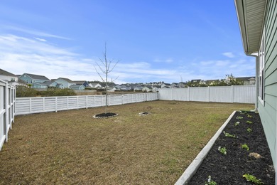 Step into this beautifully maintained 3-bedroom, 2-bath home - photo 5