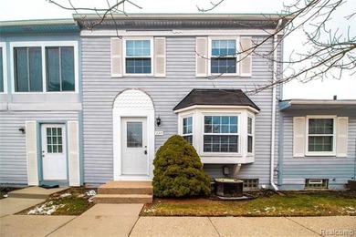 Walled Lake Condo For Sale in Walled Lake Michigan