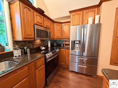 Fantastic 5-bedroom, 4.5-bath home with massive 24x54 garage on - photo 8