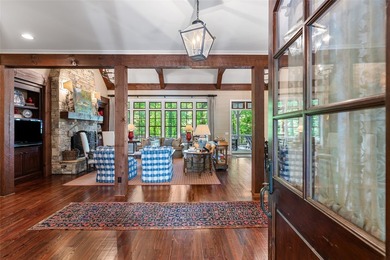 Welcome to an extraordinary lakefront retreat on Lake Toxaway - photo 6