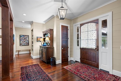 Welcome to an extraordinary lakefront retreat on Lake Toxaway - photo 8
