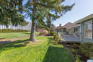 Stunning golf course views in this beautiful one level home - photo 13