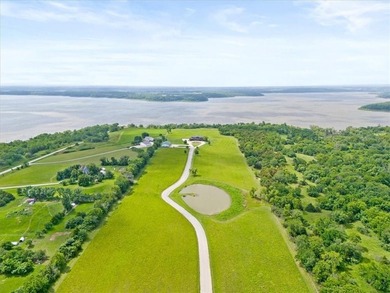 Welcome to Eagles Nest, a truly extraordinary estate offering a - photo 14