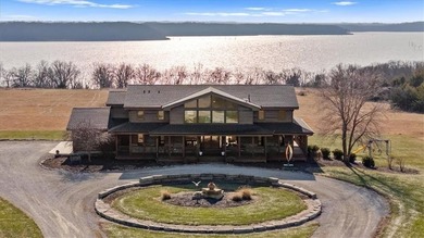 Welcome to Eagles Nest, a truly extraordinary estate offering a - photo 16