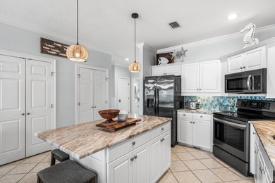 Located in the heart of Santa Rosa Beach, this turnkey townhome - photo 7