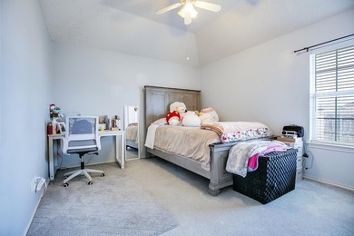 Beautiful 3 bedroom 2 bath home in the highly sought after - photo 27