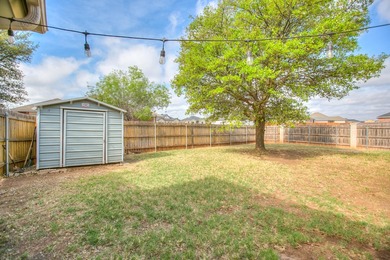 Beautiful 3 bedroom 2 bath home in the highly sought after - photo 31