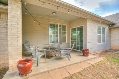 Beautiful 3 bedroom 2 bath home in the highly sought after - photo 32