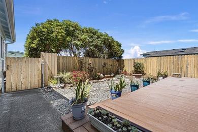 This well-maintained 3 bedroom, 2 bathroom home offers 1,296 - photo 38