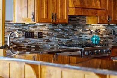 Welcome to Eagles Nest, a truly extraordinary estate offering a - photo 41