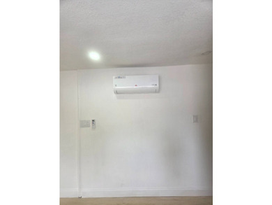 Perfect Starter Home, Updated Throughout. New Floors, New - photo 9