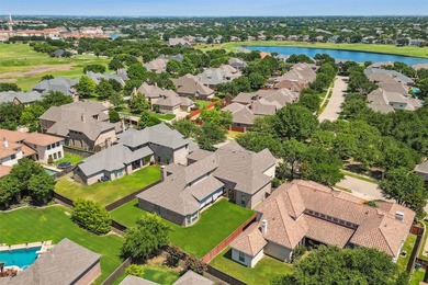 Welcome to this beautifully crafted two-story custom estate - photo 3