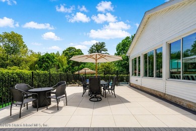 Welcome to 81 Woodvale Avenue, a truly enchanting 2-family - photo 6