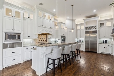 Welcome to this beautifully crafted two-story custom estate - photo 9