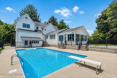 Welcome to 81 Woodvale Avenue, a truly enchanting 2-family - photo 9