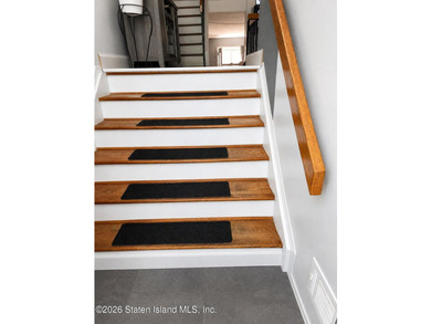 Welcome to 115 Forest Green, a beautifully maintained - photo 2
