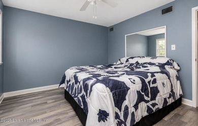 Welcome to 115 Forest Green, a beautifully maintained - photo 10